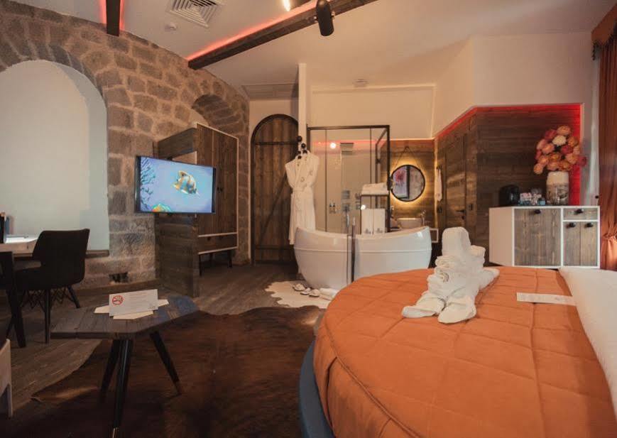 Cephanelik Boutique Hotel Trabzon Bagian luar foto